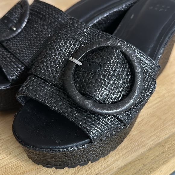 Like new black  wedges - Picture 5 of 5